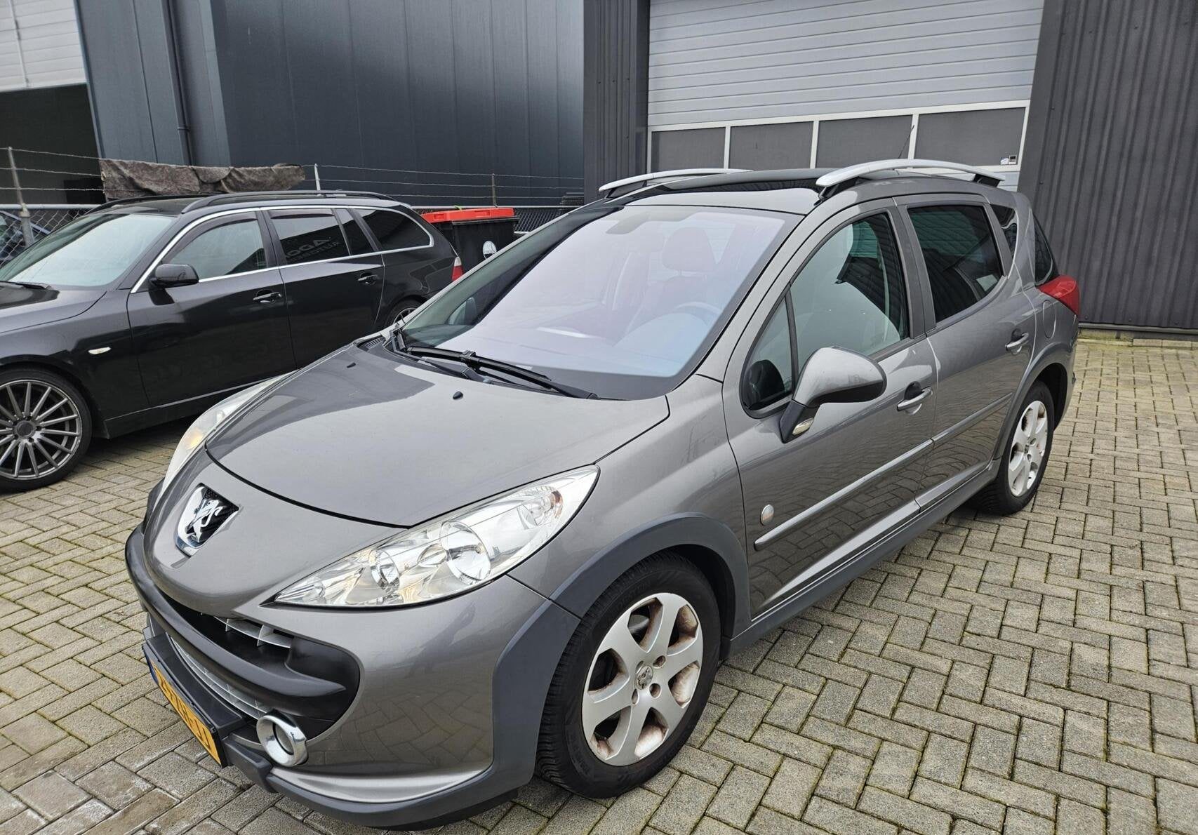 Peugeot 207 SW 1.6 VTi XS, foto 1